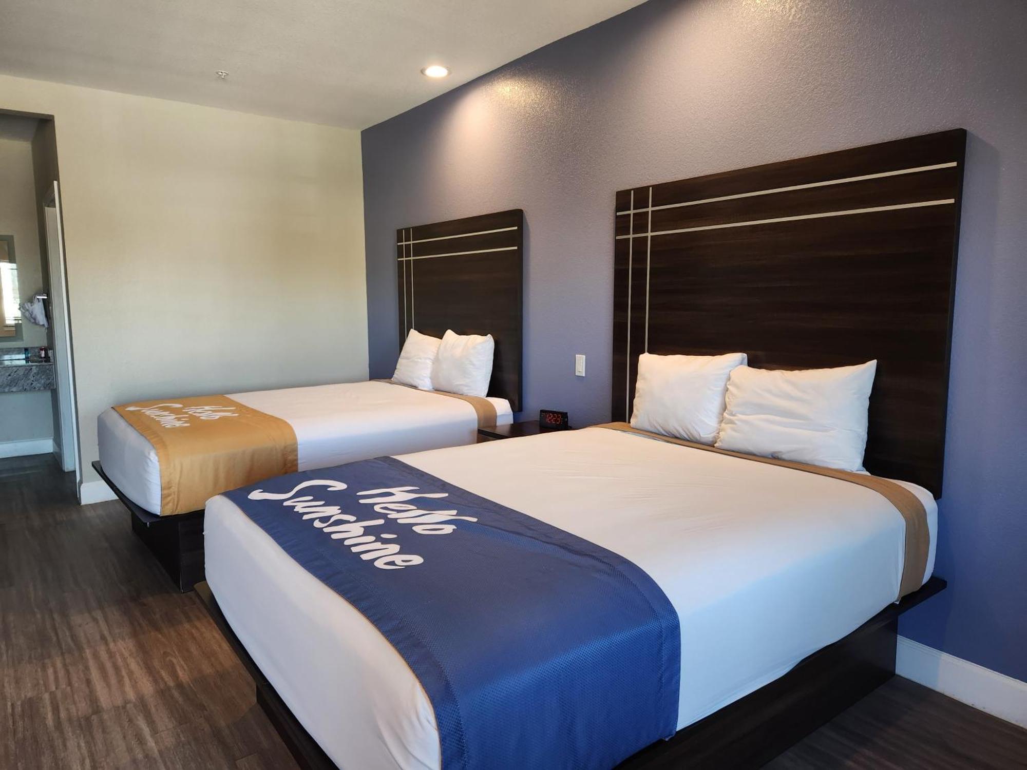 Hotel Days & By Wyndham 2*